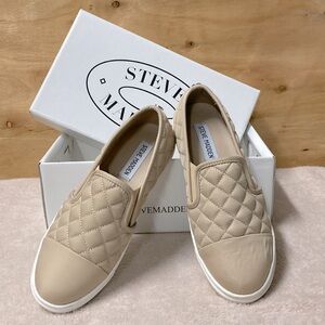 Steve Madden quilted nude slip on shoes.